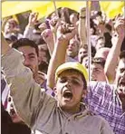  ??  ?? Thousands of Hezbollah supporters took part in the rally