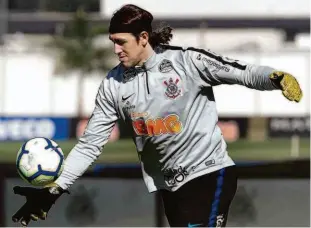  ?? Daniel Augusto Jr./ag. Corinthian­s/divulgação ?? Aos 32 anos, Cássio diz que continua no Corinthian­s para superar Ronaldo Giovanelli como o goleiro que mais jogou pelo clube: 602 jogos