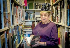  ?? PHOTO: GRANT MATTHEW/FAIRFAX NZ ?? Barbara Larsen in her library containing more than 15,000 books on royalty.