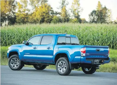 ??  ?? The 2016 Toyota Tacoma has a new 3.5-litre V-6, and a more refined and quieter cabin.