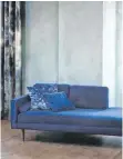  ?? FOTO: BROSTE COPENHAGEN/DPA ?? Sogar größere Möbelstück­e lassen sich gut in der Trendfarbe Blau verwenden. Hier ein Beispiel von Broste Copenhagen.