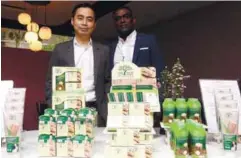  ??  ?? De Leaf Thanaka general manager Supachai Jupanish (left) and Orlins Venture (M) Sdn Bhd Group CEO Siva Kumar Shanmugam.