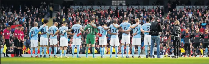  ??  ?? PARTIDAZO. Wembley albergará uno de los mejores partidos que se pueden disputar en Inglaterra entre el City de Pep Guardiola y el Arsenal de Arsene Wenger, con los de Manchester como principal