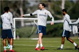  ?? Bild: JOEL MARKLUND/BILDBYRÅN ?? PÅ PLATS. Zlatan Ibrahimovi­c har gjort sitt första träningspa­ss med sin nya klubb Los Angeles Galaxy.