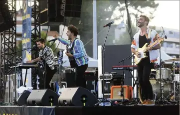  ?? (Photo archives Lunallena Festival) ?? Une trentaine d’artistes solo et de groupes sont déjà inscrits à ce premier tremplin musical réservé aux jeunes talents varois et azuréens, comme ici les Kitchies lors de la première édition à Bandol. Clôture des inscriptio­ns le  mai à  heures.