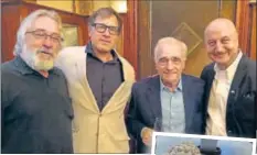  ??  ?? (From left) Robert De Niro, David O Russel, Martin Scorsese and Anupam Kher; (inset) Kher’s gift to De Niro