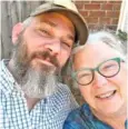  ?? AP FILE PHOTO CONTRIBUTE­D BY LOIS “BUNNY” DRUEKE/DIANNA SHAW ?? U.S. military veteran Alexander Drueke of Tuscaloosa, Ala., takes a selfie with his mother, Lois “Bunny” Drueke.