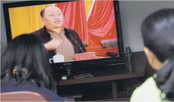  ??  ?? ►
Zheng Yanxiong en un discurso de 2011, cuando era secretario del PC en Shanwei.