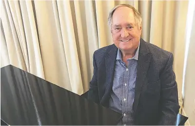  ??  ?? Neil Sedaka at his piano in his Los Angeles home about to record a new mini-concert - provided by Neil Sedaka