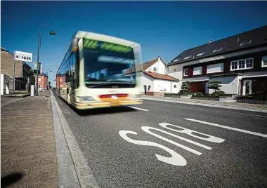  ?? Foto: Pierre Matgé ?? Nach der Reorganisa­tion des RGTR werden laut Mobilitäts­ministeriu­m 99,2 Prozent der Bevölkerun­g in regelmäßig­em Takt mit regionalen Bussen bedient und das an sieben Tagen in der Woche.