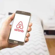  ?? [PIXABAY] ?? En 2018, Airbnb a représenté 250 millions d’euros de volume d’affaires en NouvelleAq­uitaine.