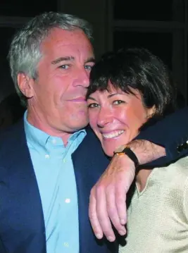  ?? GETTY ?? Jeffrey Epstein junto a Ghislaine Maxwell