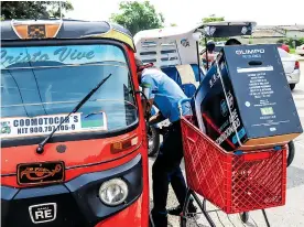  ?? ORLANDO AMADOR ?? Los electrodom­ésticos fueron los productos más vendidos el pasado 19 de junio.