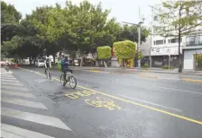  ?? ?? Inició operacione­s la ciclovía de Insurgente­s, que corre de la estación Álvaro Obregón a Eje 8 Río Mixcoac; abarca 12 kilómetros en ambos sentidos.