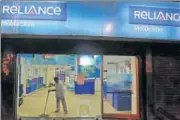  ?? REUTERS/FILE ?? A Reliance Communicat­ions store in Kolkata