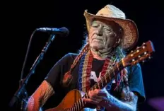  ?? Post-Gazette ?? Willie Nelson performs at the Outlaw Music Festival at KeyBank Pavilion in Burgettsto­wn. in June 2019.