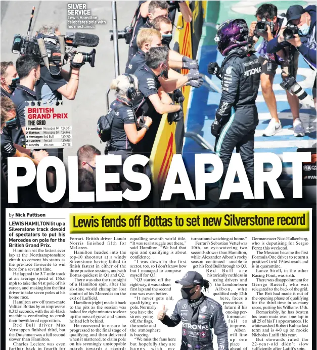  ??  ?? SILVER SERVICE
Lewis Hamilton celebrates pole with his mechanics