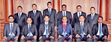  ??  ?? Seated from left: Secretary Sumudu Thanthirig­oda, Vice Chairman Amal Fernando, Chairman Brian Selvanayag­am, President Asanga Ranasinghe, Immediate Past Chair Sanjika Perera and Treasurer Sujith Silva. Standing from left: Corporate Communicat­ions Head...