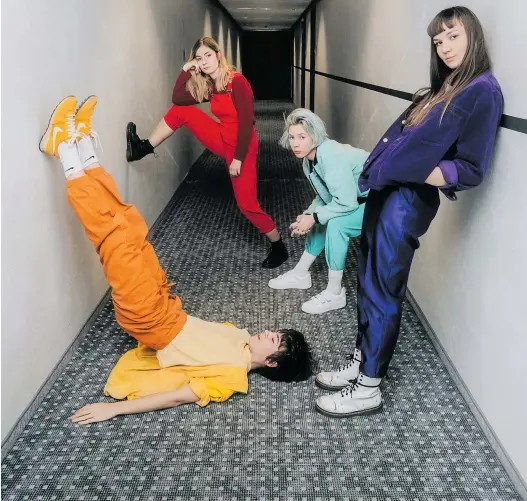  ?? Hanna Fasching ?? Die aktuell erfolgreic­hste heimische Supergroup: My Ugly Clementine, bestehend aus Kathrin Kolleritsc­h, Sophie Lindinger, Mira Lu Kovacs und Nastasja Ronck.
