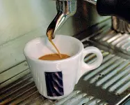  ??  ?? I consumiCon un buon caffè (pugliese) la giornata comincia bene