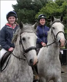  ??  ?? Clodagh Rubotham on Junior and Erin Reville on Blue.