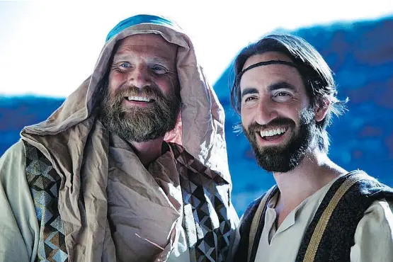  ?? ROYAL SPROULE. ?? Peter, played by Gene Zacharias, and Jesus, played by Giovanni Mocibob, in the 24th edition of the Canadian Badlands Passion Play.