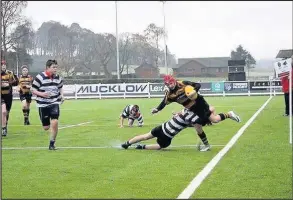  ??  ?? Pictures from Hinckley U14s v Stourbridg­e by Lee Buckler