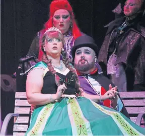  ?? ?? PANTO: Frosted at the Gardyne Theatre is sheer joy from start to end.
