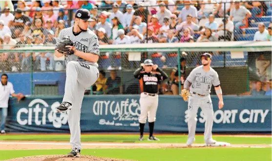  ??  ?? Dallas Martínez abrió por los Sultanes