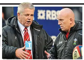  ?? EMPICS ?? Frustrated: Gatland (left) with defence coach Edwards