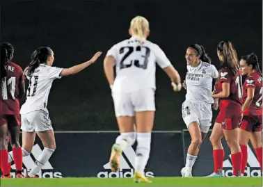  ?? ?? Rocío Gálvez celebra el 1-0, marcado al rematar un saque de esquina de Abelleira.