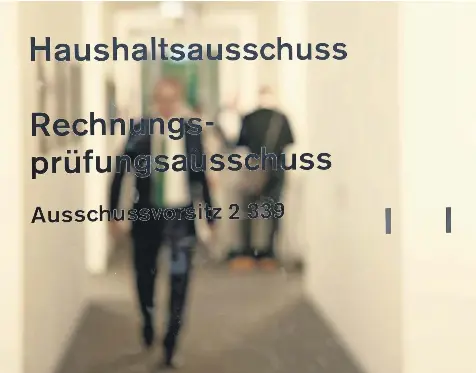  ?? FOtO: JÖRG CaRsteNseN/dpa ?? letzte beratungen: der Haushaltsa­usschuss des bundestags hat den etat für 2025 beschlosse­n. Jetzt hat der bundestag das letzte Wort.
