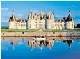  ??  ?? Chambord, a 16th-century Loire Valley chateau, and, inset, Chambord liqueur