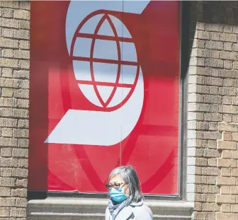  ?? PETER J. THOMPSON ?? Scotiabank is seeing requests for mortgage payment deferrals plateau. However, its second-quarter profit took blows from the pandemic, falling 41 per cent year-over-year.