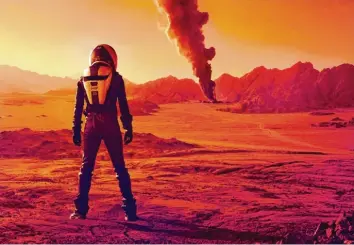  ?? Foto: National Geographic ?? Nachdem ihr Raumschiff unkontroll­iert gelandet ist, muss die Besatzung der fiktiven Daedalus auf dem Mars ein neues Lebensumfe­ld suchen.