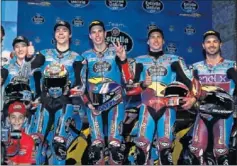  ??  ?? EQUIPO. Márquez y Vierge (centro), la cúspide del Estrella Galicia.