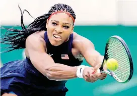  ?? FOTO AP ?? Es la más grande del circuito actual y una de las mejores de la historia. Serena Williams inicia defensa titular en EE. UU.