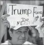  ??  ?? Una mujer participa en Caracas en una protesta contra Donald Trump, cuyo país aumentó ayer las sanciones contra Venezuela