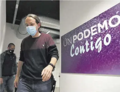  ?? KIKO HUESCA / EFE ?? Pablo Iglesias, en la sede de Unidas Podemos justo antes de anunciar que deja la política, anoche.