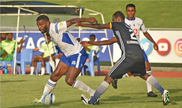  ?? Photo: Waisea Nasokia ?? Lautoka FC striker Osea Vakatalesa­u dribbles his way past the FC Morobe Wawnes defence during their OFC CHampions League oepner on February 10, 2019. Lautoka FC won 5-0.