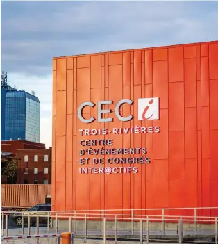  ?? PHOTOS: ÉRIC MASSICOTTE ?? “The vibrant red exterior makes it a new landmark,” Daniel Rioux of Tourisme Trois-Rivières says of Le Centre d’Événements et de Congrès Interactif­s.