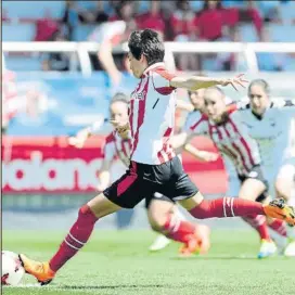  ?? FOTO: JUAN ECHEVERRÍA ?? Regularida­d Erika sigue siendo referencia goleadora del Femenino