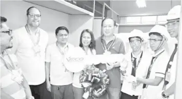  ??  ?? VECO COO Anton Mari G. Perdices (2nd from left) turns over the refurbishe­d electrical laboratory (second photo) to Tisa National High School represente­d by (3rd from left) Cebu City Schools Division Superinten­dent Dr. Bianito A. Dagatan, School Principal Anecita N. Ponce, Cebu City Councilor Joy Augustus Young and EIM students of Tisa National High School. Tisa Barangay Captain Philip Zafra (left) also witnessed the turn over.