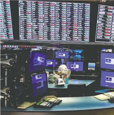  ?? BRENDAN MCDERMID / REUTERS FILES ?? Beware of stock markets that rise just a little too quickly, Peter Hodson cautions, noting that investors are becoming
a little too complacent toward giant and quick stock market gains like the ones they've seen this year.