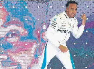  ?? REUTERS ?? Lewis Hamilton, vencedor en el Gran Premio de Singapur