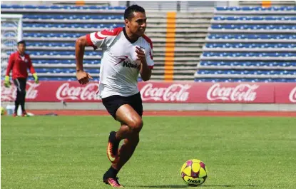  ?? ESPECIAL ?? Omar Tejeda sabe que para pelear un puesto en el once inicial se deben entregar buenas cuentas.