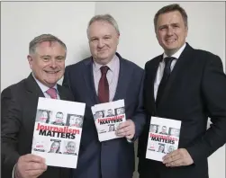  ??  ?? People Newspapers editor Jim Hayes (centre) with Labour Party leader Brendan Howlin TD, and James Browne TD at the #Journalism­Matters briefing in Leinster House.