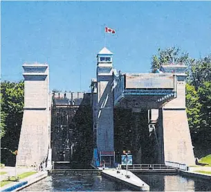  ?? PARKS CANADA ?? The Peterborou­gh Hydraulic Lift Lock is a favourite among “loopers,” boaters who travel a route of nearly 10,000 kilometres through the eastern portion of North America.