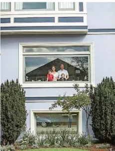  ?? FOTO: ELISABETH VON BOCH ?? Amerikanis­cher Vorstadt-Traum: Als Spiegelung kann man im unteren Fenster auch Fotografin Elisabeth von Boch erkennen.