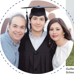  ??  ?? Guillermo Sala se despide, luego de 17 años, del Colegio Americano High School para continuar con sus estudios en la UDEM.